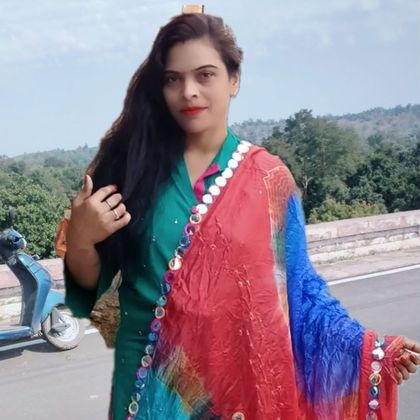 usha  paraste (ahirwar) Profile Picture